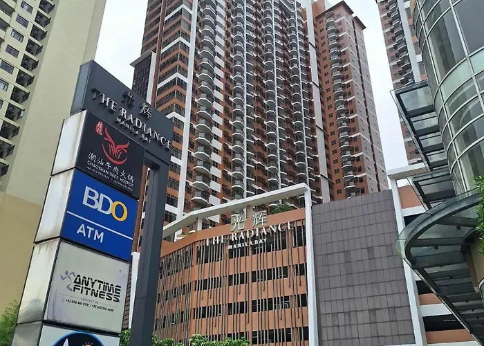 Apartamento 2br Large -93sqm -12pax -pet -free Parking -picc,moa,wtc,ccp Manila