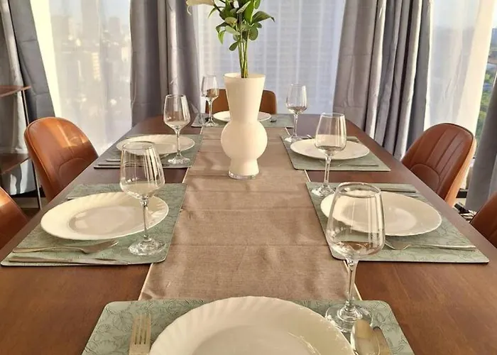 Apartamento 2br Large -93sqm -12pax -pet -free Parking -picc,moa,wtc,ccp *