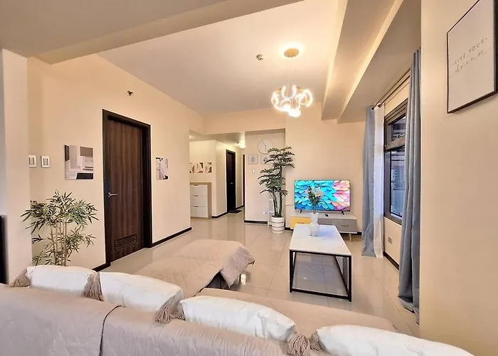 2br Large -93sqm -12pax -pet -free Parking -picc,moa,wtc,ccp Apartamento Manila