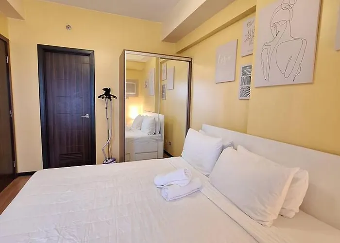 2br Large -93sqm -12pax -pet -free Parking -picc,moa,wtc,ccp * Manila