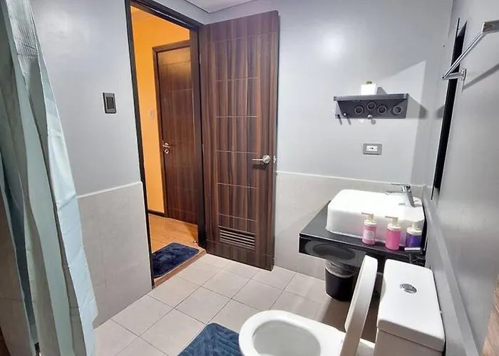 2br Large -93sqm -12pax -pet -free Parking -picc,moa,wtc,ccp Apartamento *