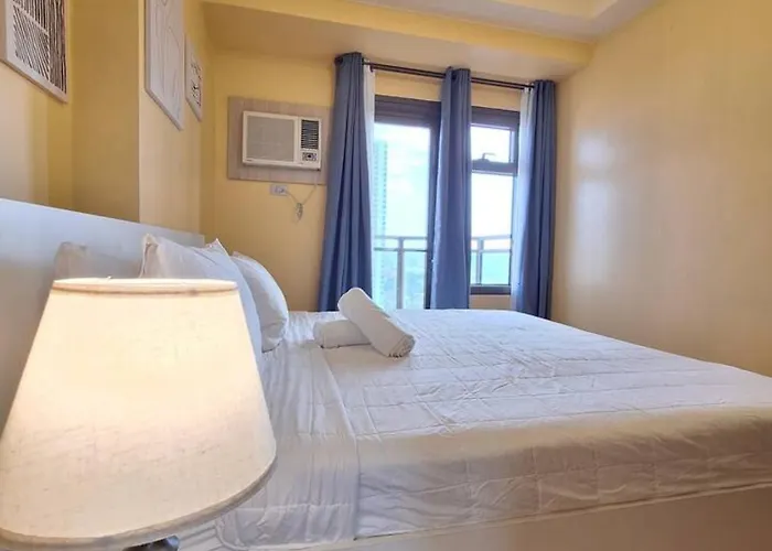 Apartamento 2br Large -93sqm -12pax -pet -free Parking -picc,moa,wtc,ccp Manila