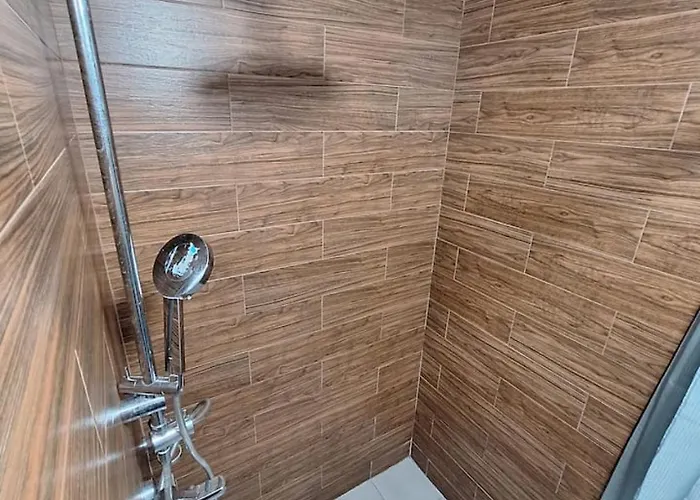 2br Large -93sqm -12pax -pet -free Parking -picc,moa,wtc,ccp *