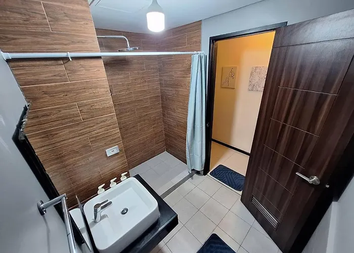 2br Large -93sqm -12pax -pet -free Parking -picc,moa,wtc,ccp