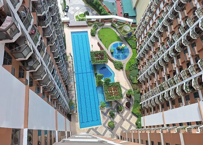 2br Large -93sqm -12pax -pet -free Parking -picc,moa,wtc,ccp Apartamento Manila